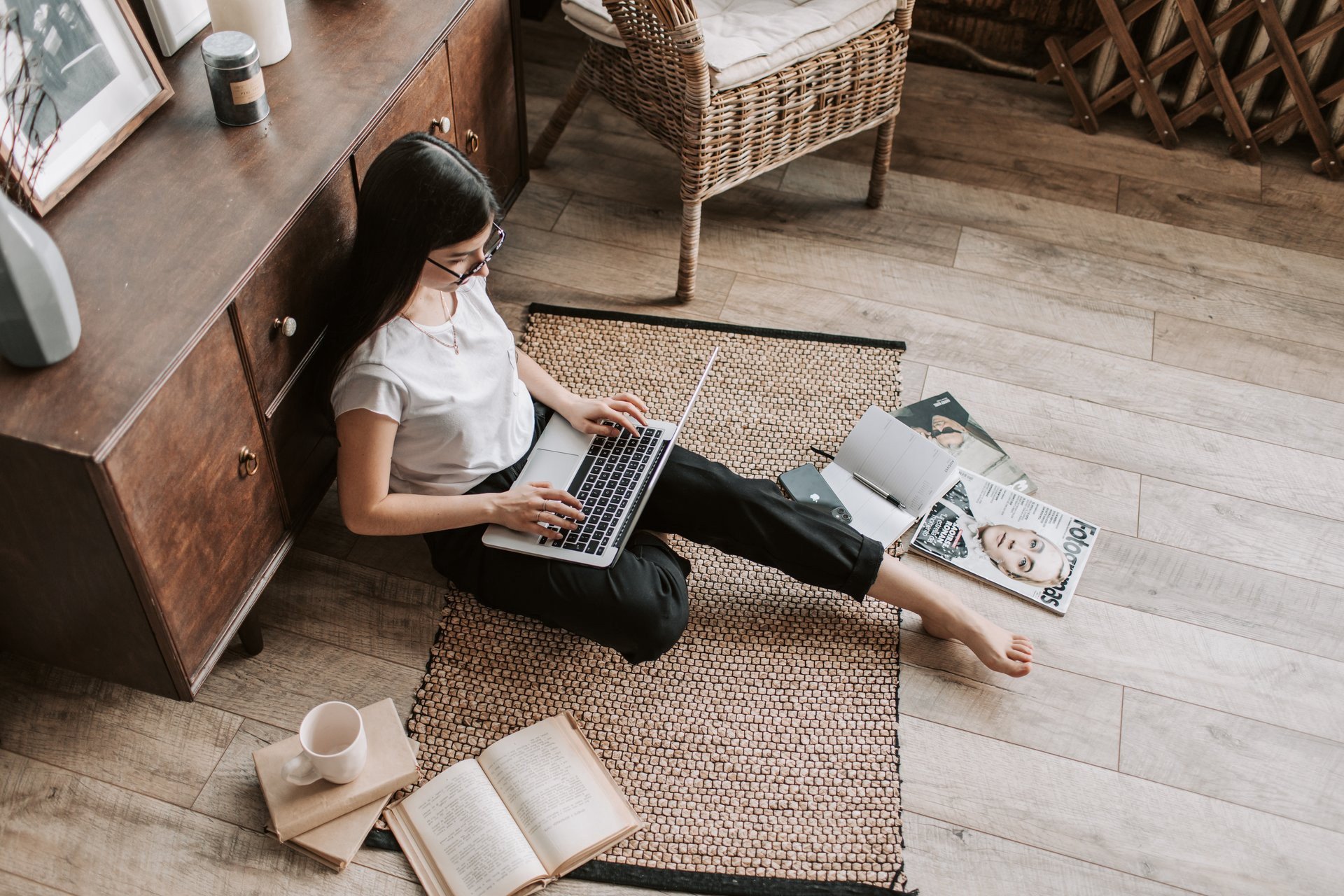 woman on laptop